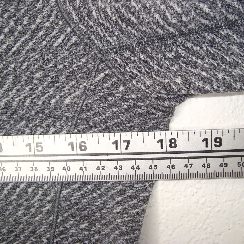 Lululemon Jacket Womens Size 8 White 1/2 Zip Pullover Thumbholes Gray White - Picture 5 of 11